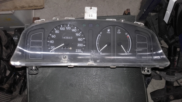 Όργανα Toyota Corolla 2001